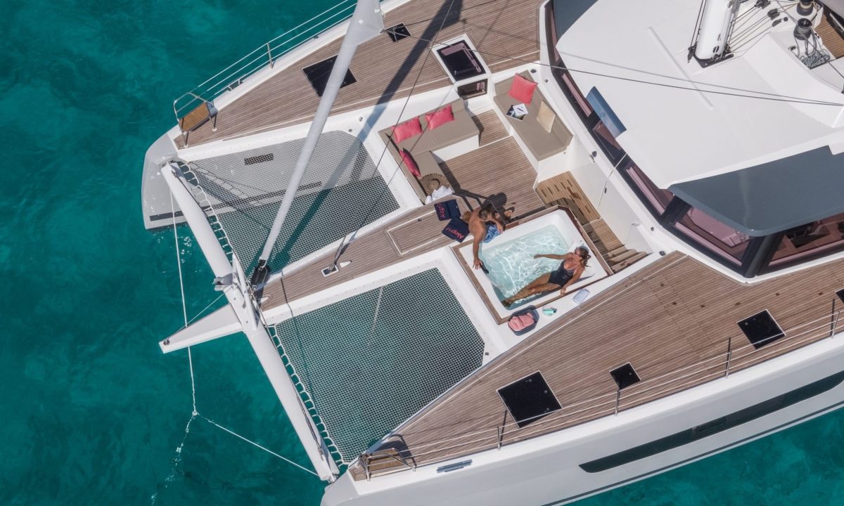 Fountaine Pajot vitorlás katamarán Alegria 67 luxuskatamarán